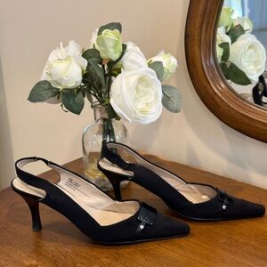 Ellen Tracy classic black sling back heel